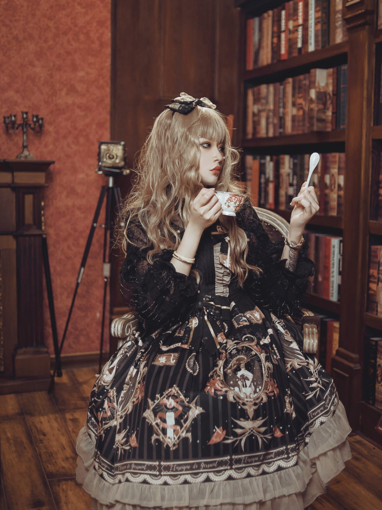 最近火了一种洛丽塔叫"后妈裙",霸气又张扬,女王气场全开